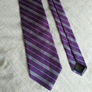 Brooks Brothers tie
